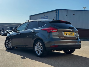 Used Ford Focus 2015 for sale - 77940496: Photo