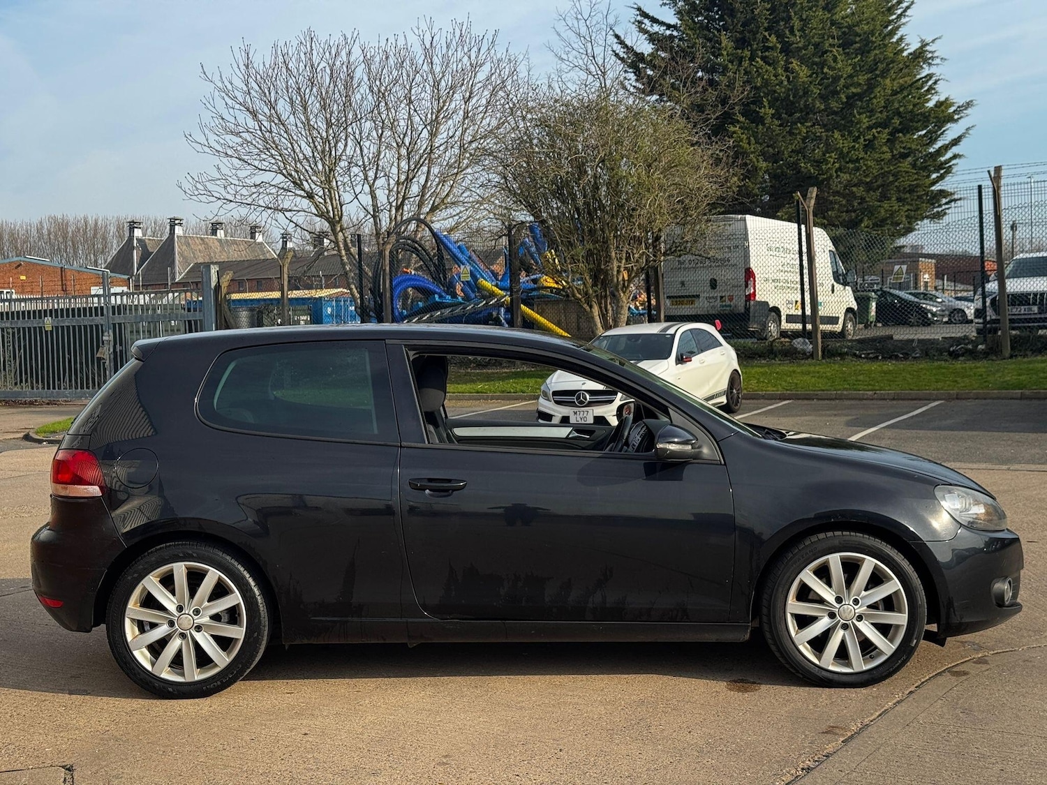 Used Volkswagen Golf for sale - 77957321: Photo 4