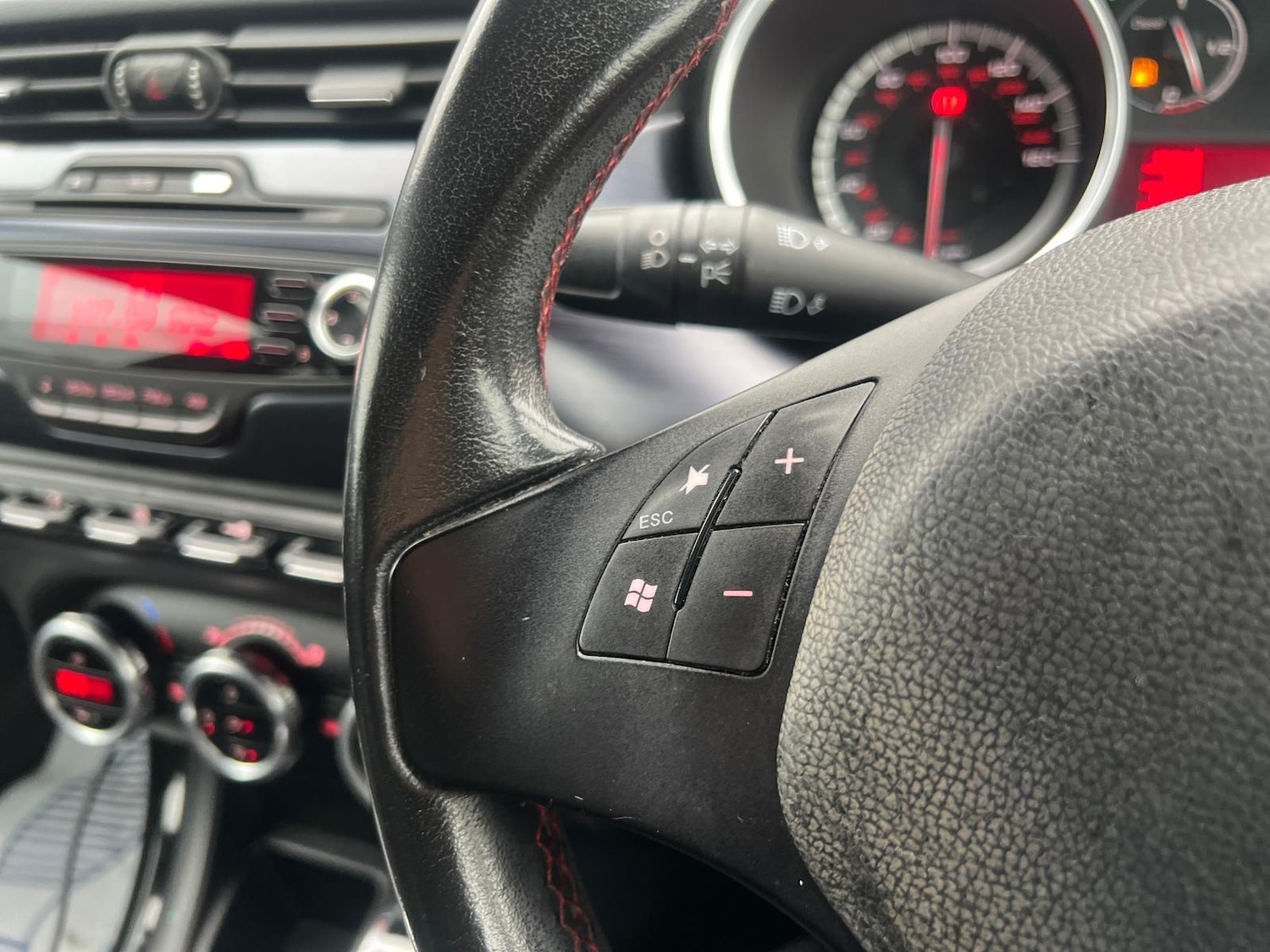 Used Alfa Romeo Giulietta 2012 for sale - 76666860: Photo 16