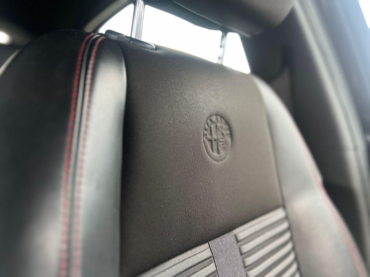 Used Alfa Romeo Giulietta 2012 for sale - 76666860: Photo 25