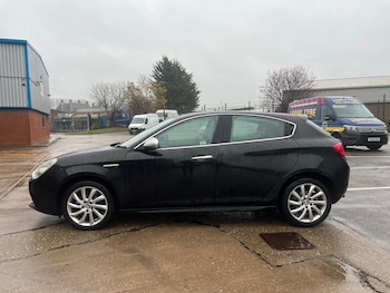 Used Alfa Romeo Giulietta 2012 for sale - 76666860: Photo