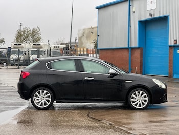 Used Alfa Romeo Giulietta 2012 for sale - 76666860: Photo