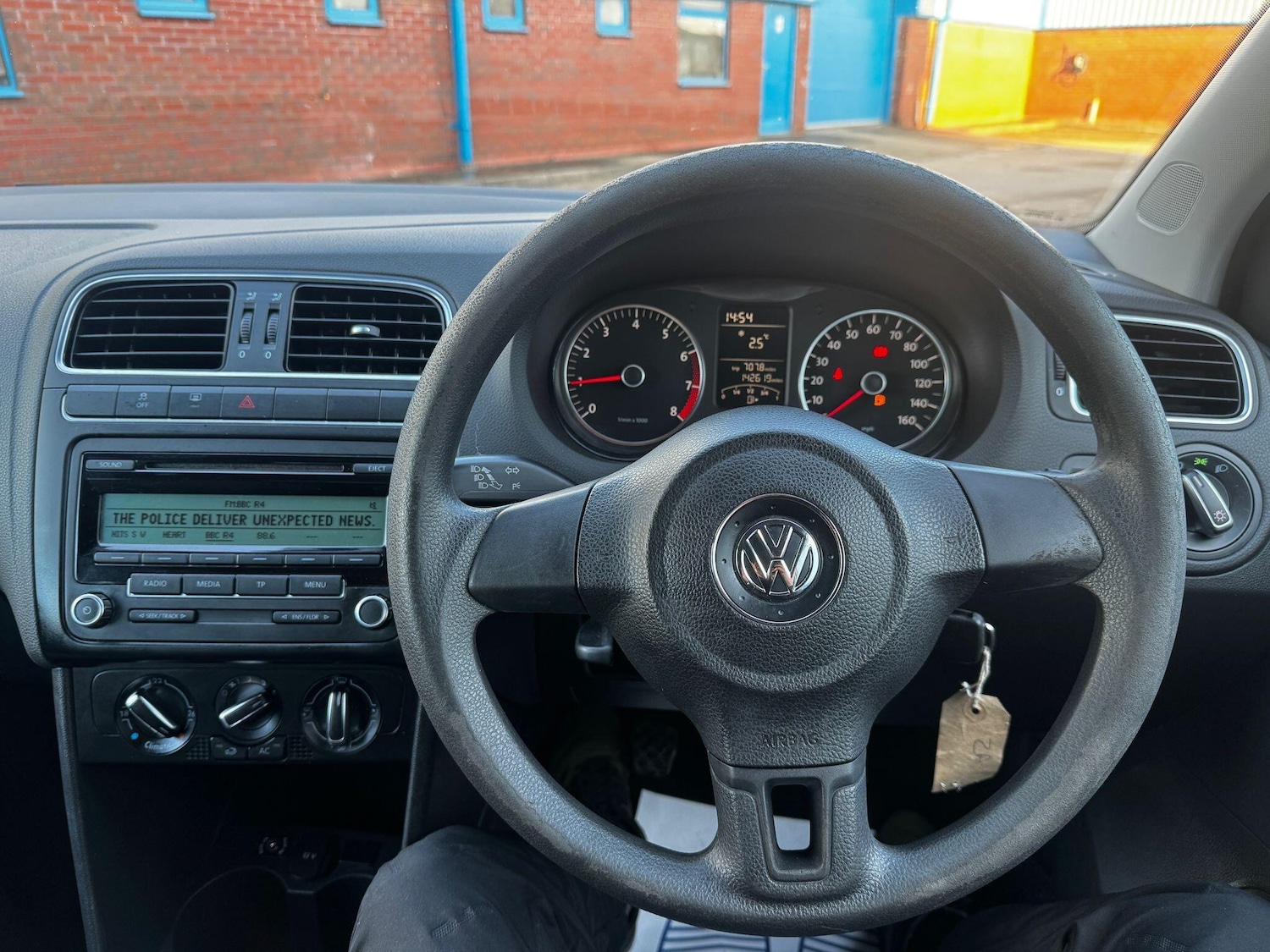 Used Volkswagen Polo 2010 for sale - 77166829: Photo 21