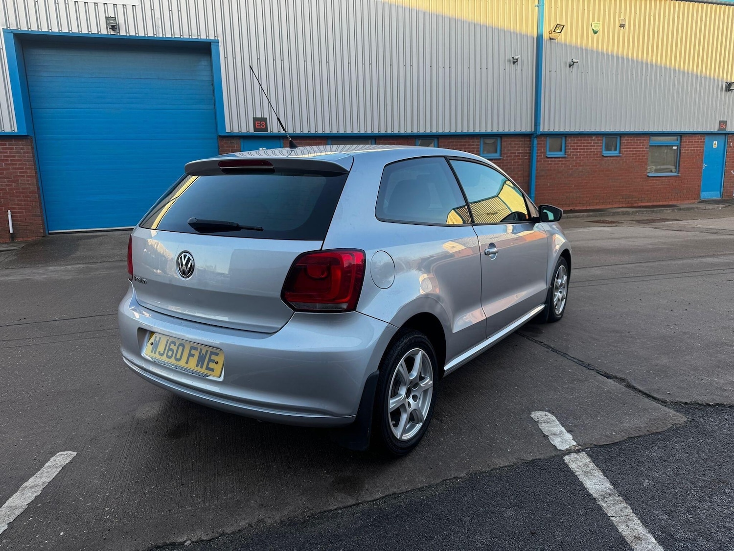 Used Volkswagen Polo 2010 for sale - 77166829: Photo 8