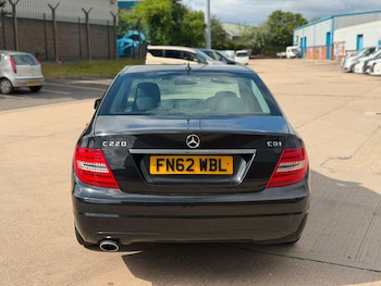 Used Mercedes-Benz C Class 2012 for sale - 79601512: Photo