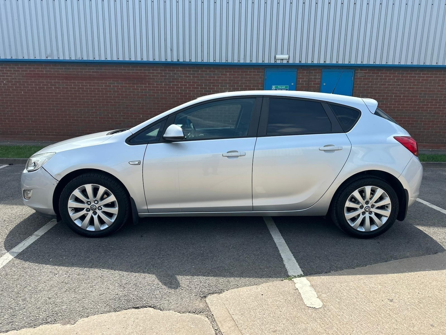 Used Vauxhall Astra 2009 for sale - 77029249: Photo 4