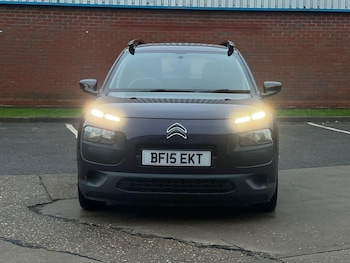 2015 (15) - 1.6 BlueHDi Feel 5dr