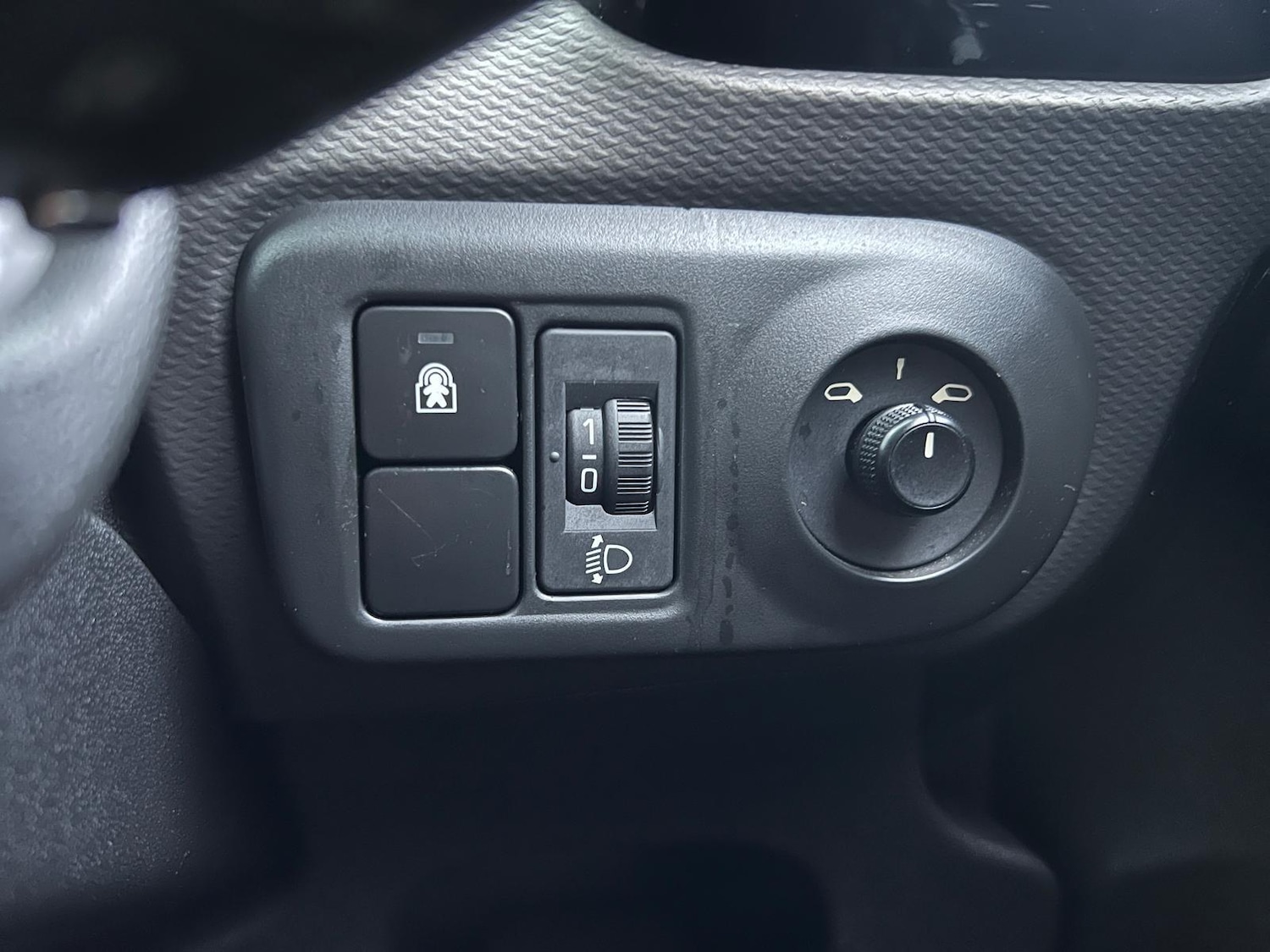 Used Citroen C4 Cactus 2015 for sale - 76727856: Photo 23