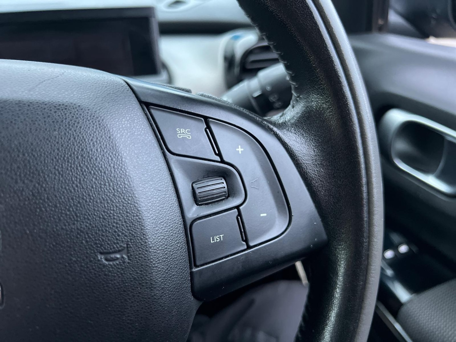 Used Citroen C4 Cactus 2015 for sale - 76727856: Photo 24