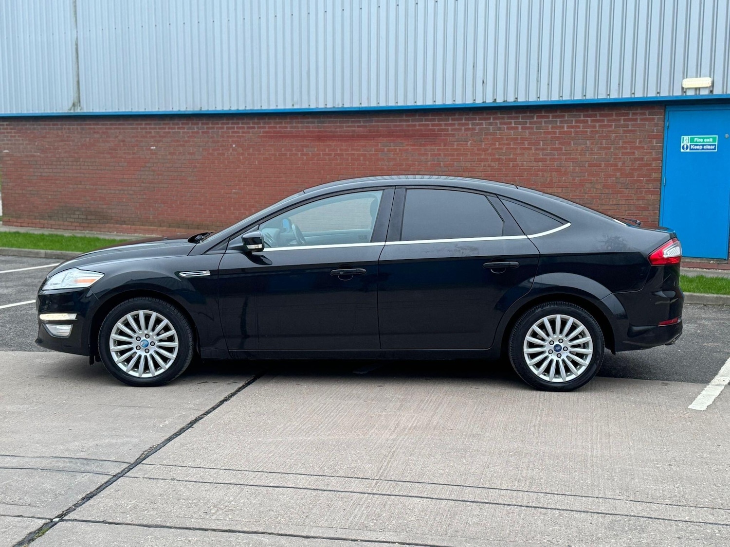 Used Ford Mondeo 2013 for sale - 77028958: Photo 5