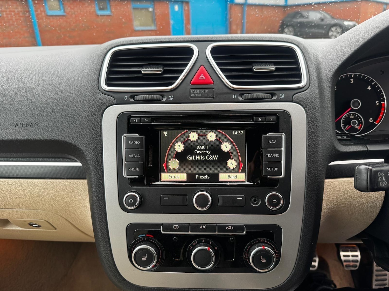 Used Volkswagen EOS 2014 for sale - 77278623: Photo 15