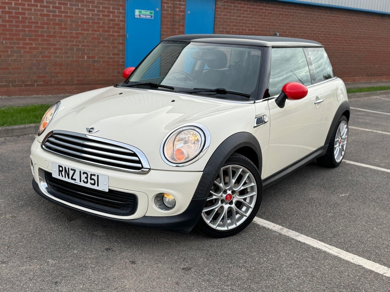 Used MINI Hatch 2012 for sale - 76349454: Photo 10