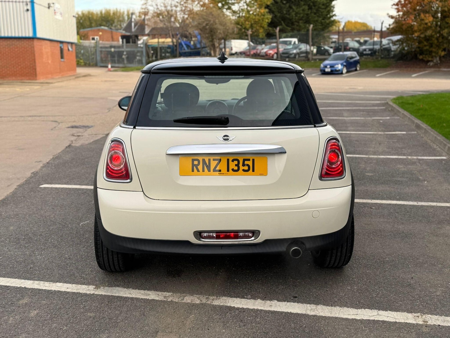 Used MINI Hatch 2012 for sale - 76349454: Photo 2