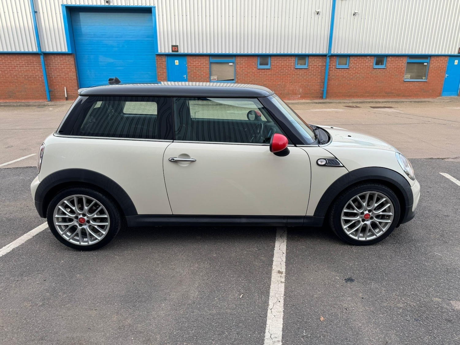 Used MINI Hatch 2012 for sale - 76349454: Photo 3