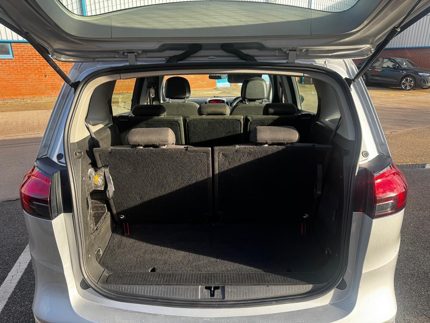 Used Vauxhall Zafira 2014 for sale - 77267133: Photo 21