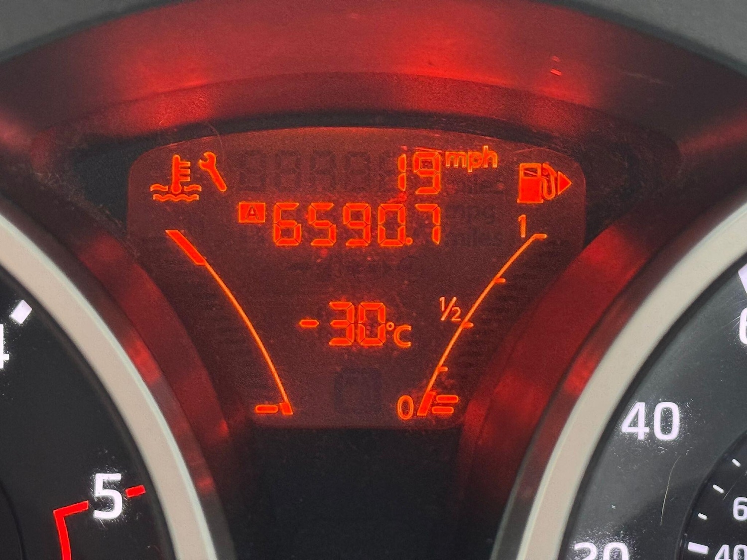 Used Nissan Juke 2014 for sale - 76742526: Photo 15