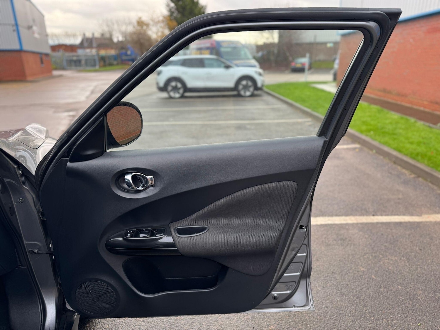 Used Nissan Juke 2014 for sale - 76742526: Photo 18