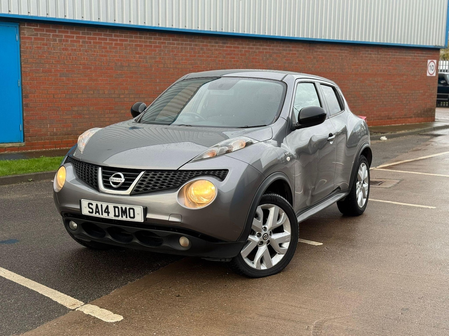 Used Nissan Juke 2014 for sale - 76742526: Photo 6