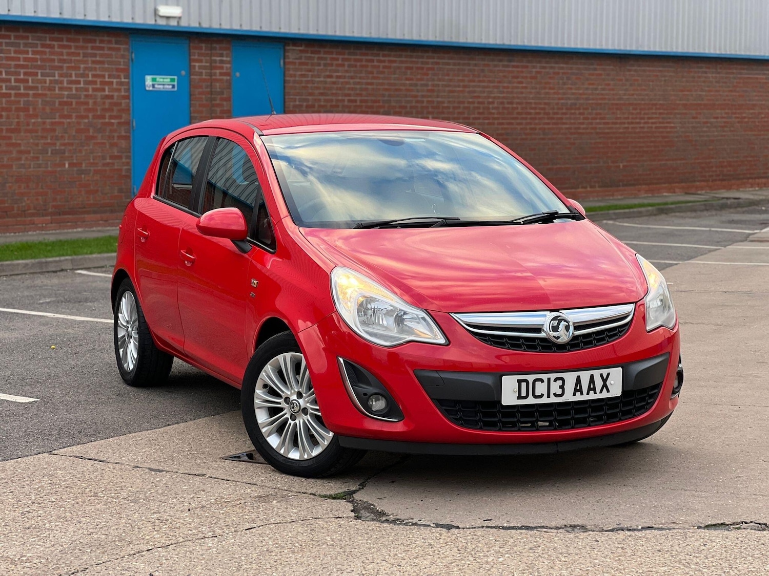 Used Vauxhall Corsa 2013 for sale - 76538973: Photo 8