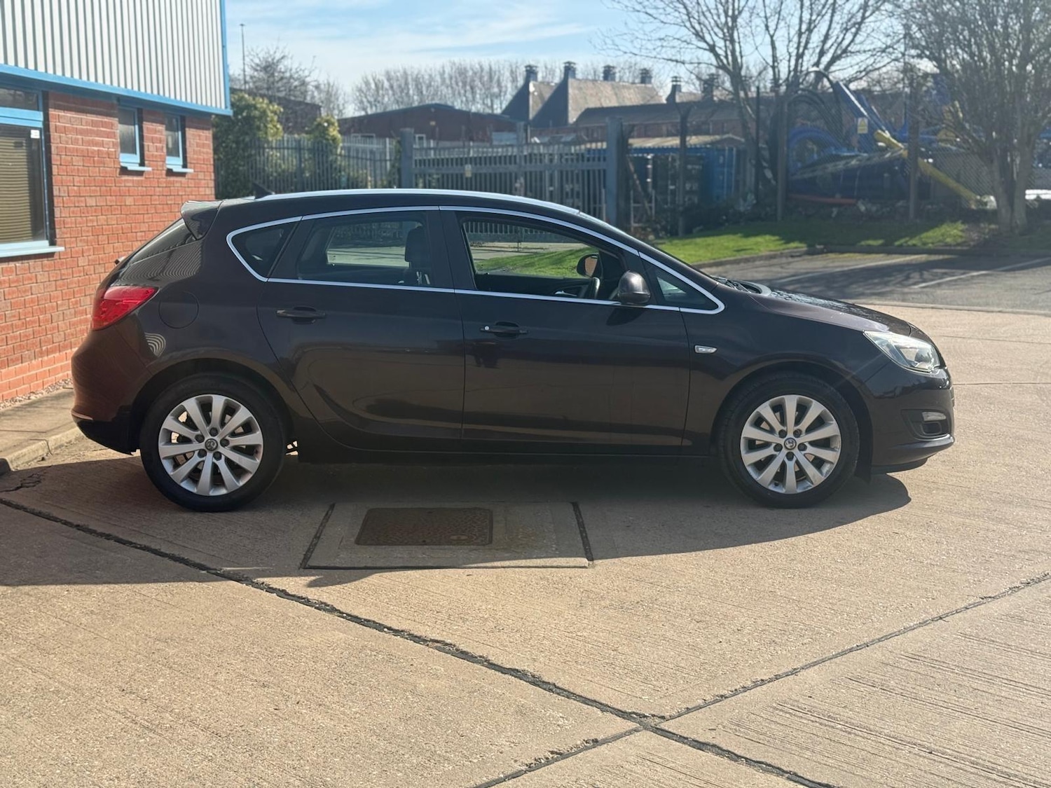 Used Vauxhall Astra 2014 for sale - 77925190: Photo 4