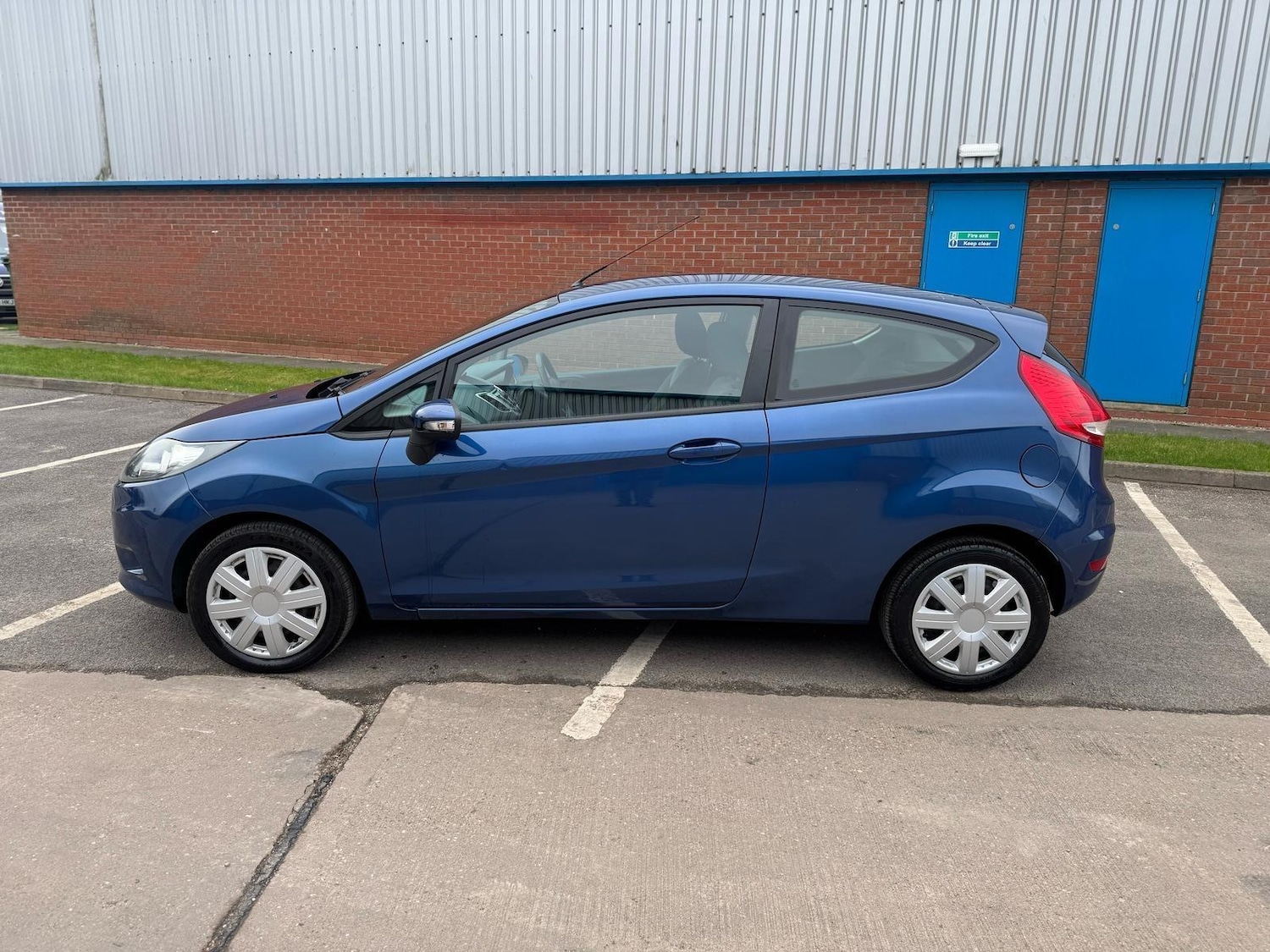 Used Ford Fiesta 2009 for sale - 77060310: Photo 3