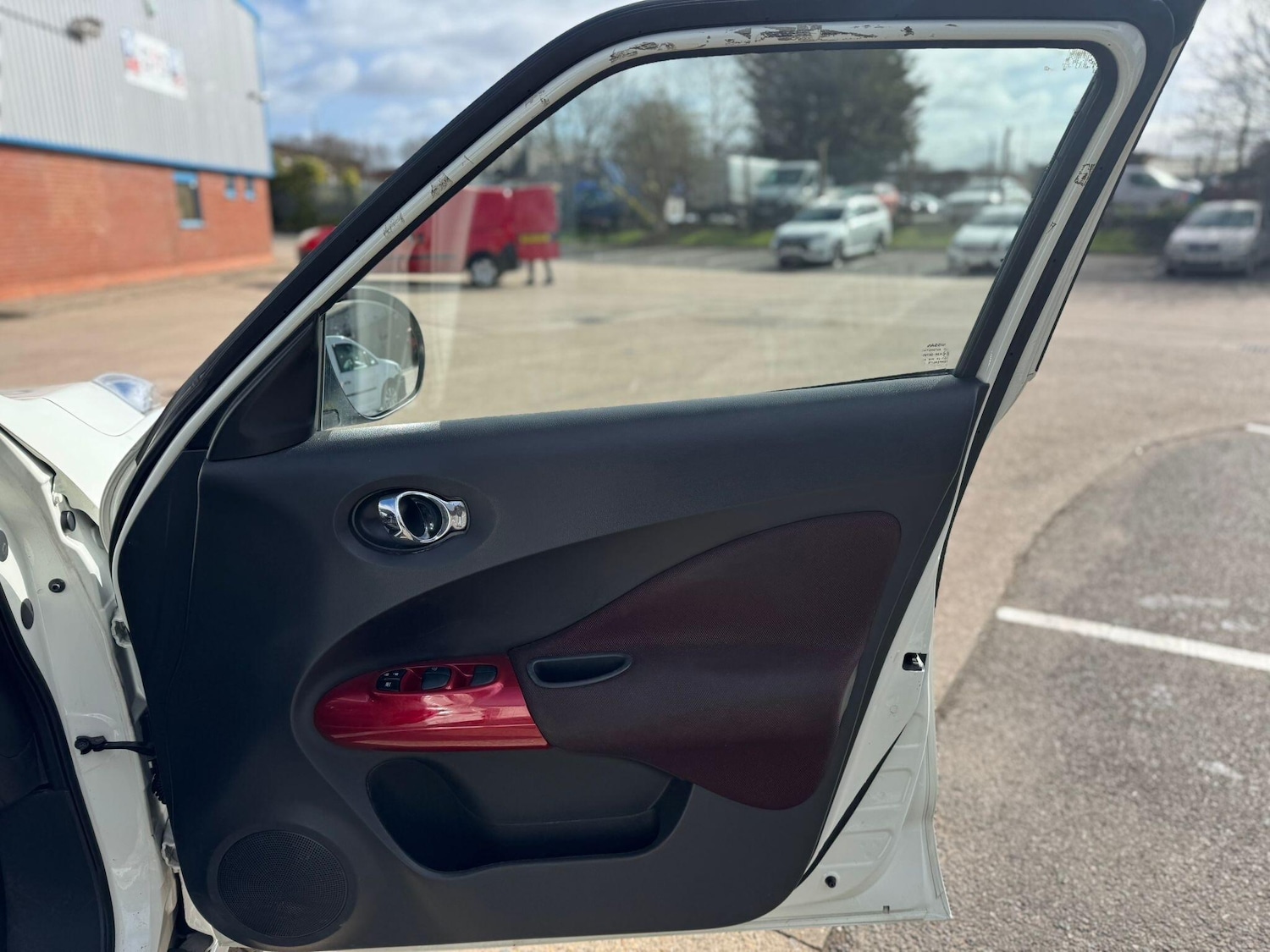 Used Nissan Juke 2012 for sale - 77892900: Photo 17