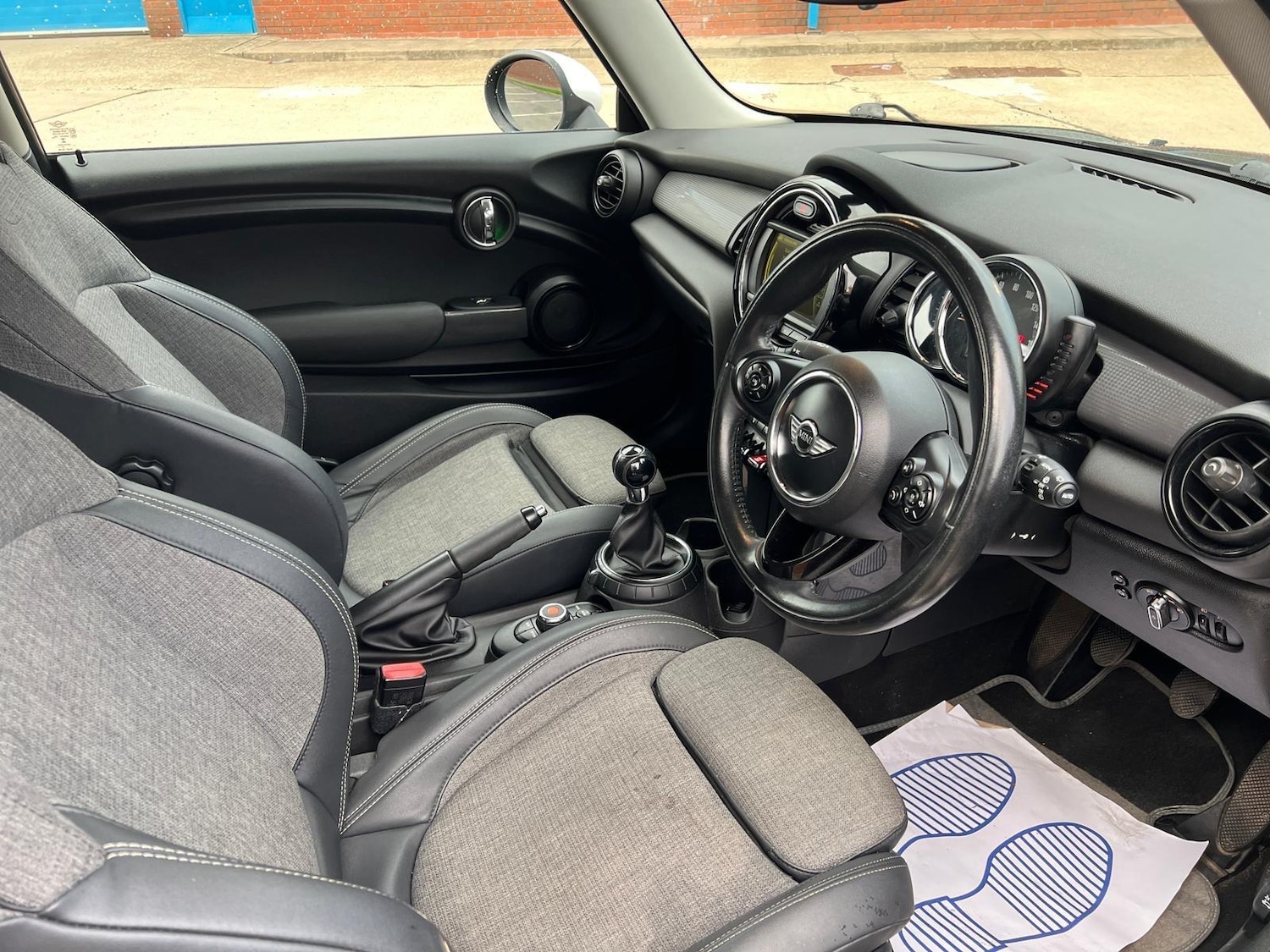 Used MINI Hatch 2015 for sale - 76360296: Photo 14