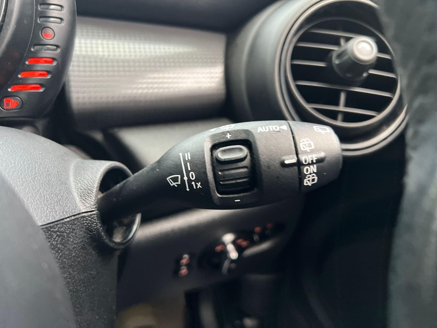 Used MINI Hatch 2015 for sale - 76360296: Photo 19