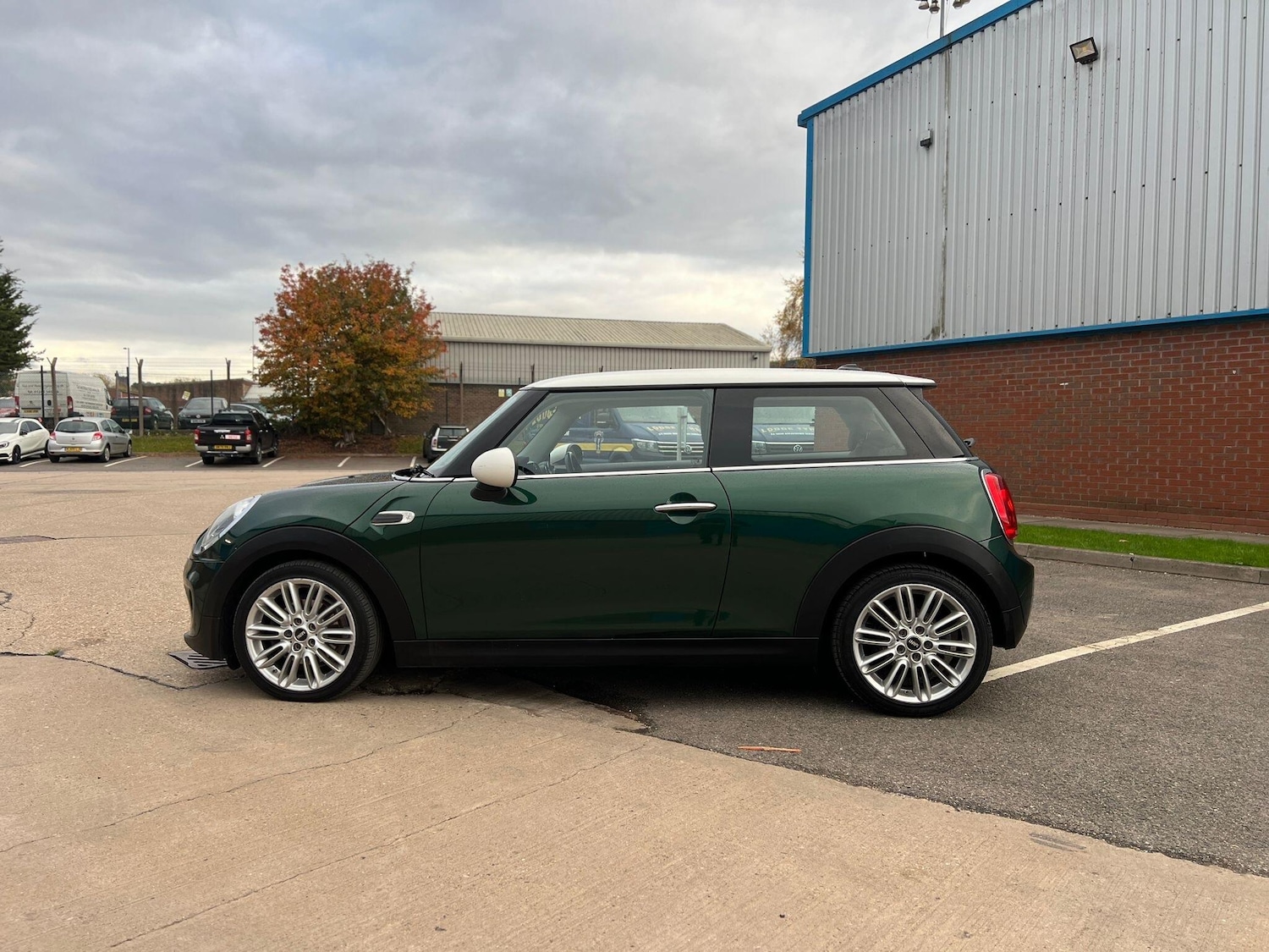 Used MINI Hatch 2015 for sale - 76360296: Photo 3