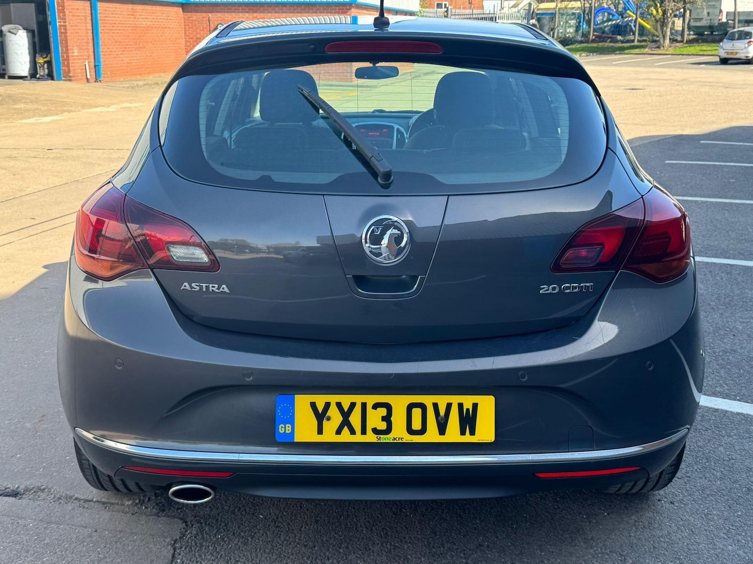 Used Vauxhall Astra 2013 for sale - 78171544: Photo 2