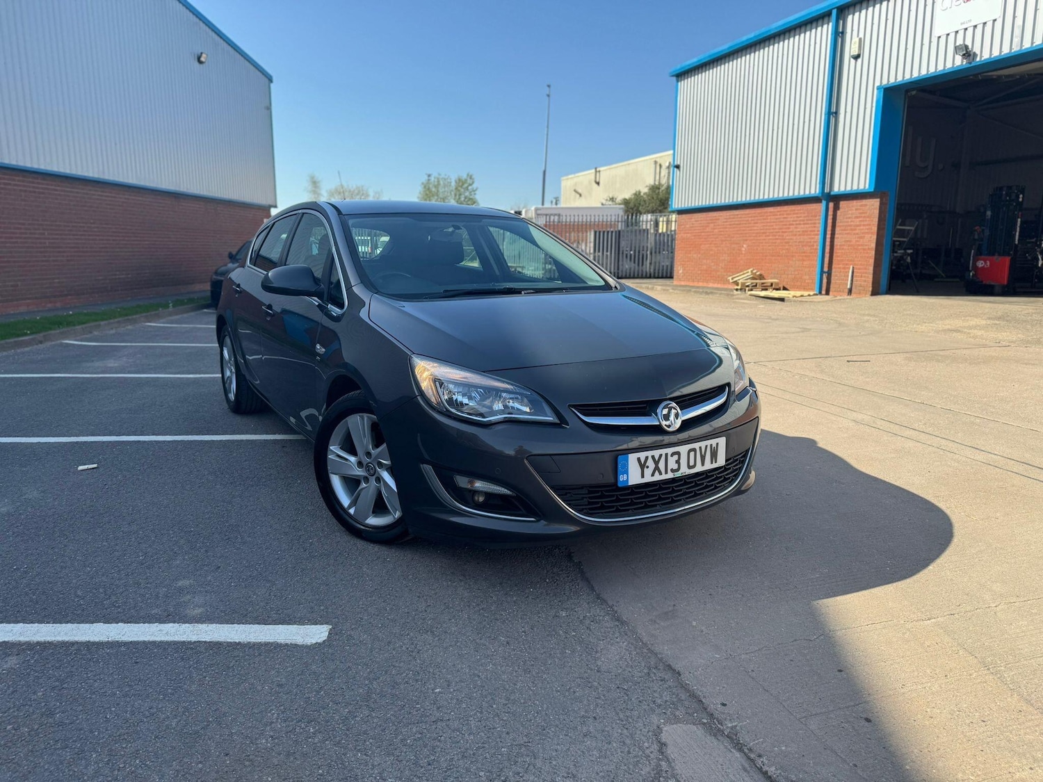 Used Vauxhall Astra 2013 for sale - 78171544: Photo 5