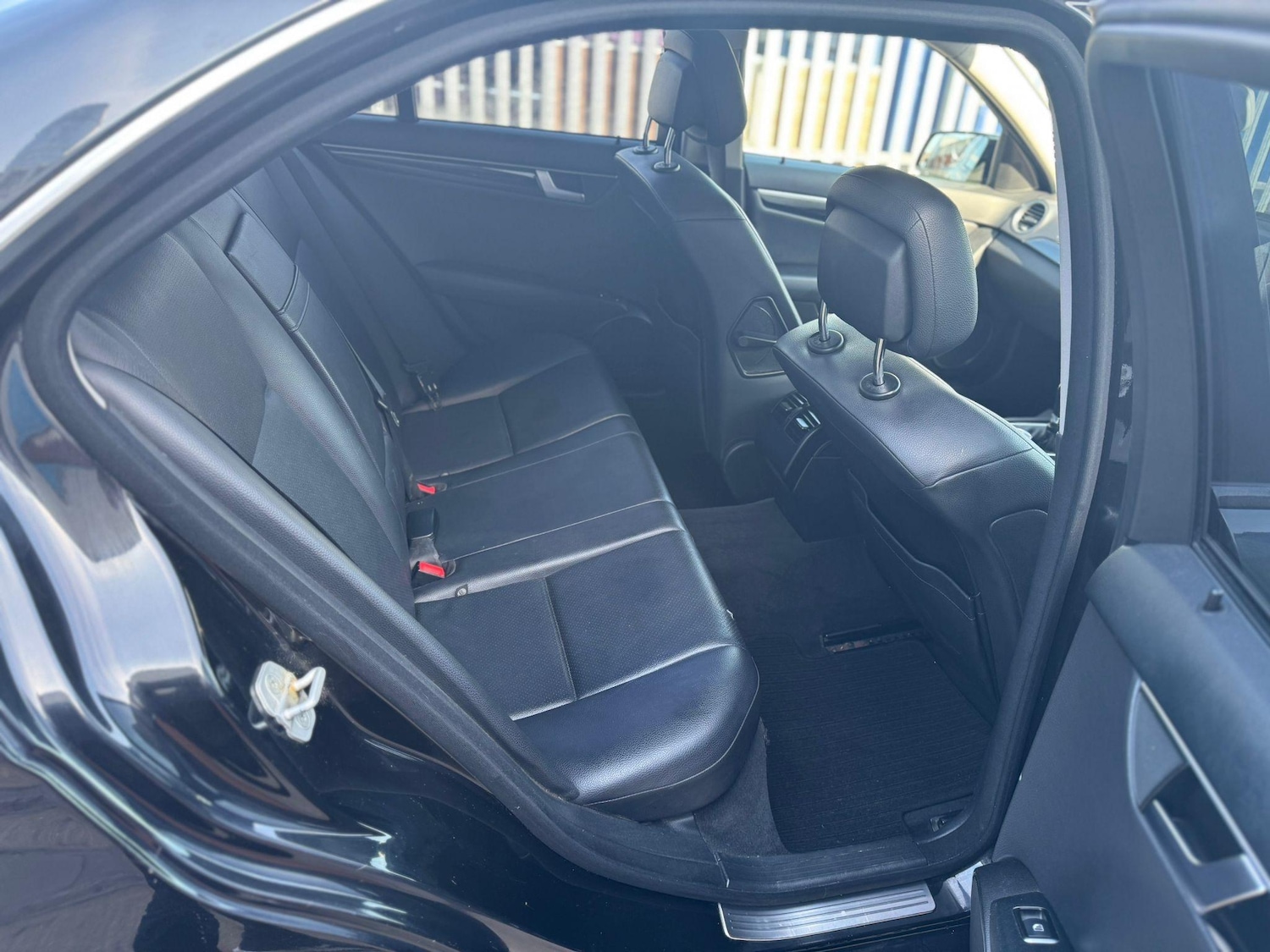 Used Mercedes-Benz C Class 2012 for sale - 76498436: Photo 14