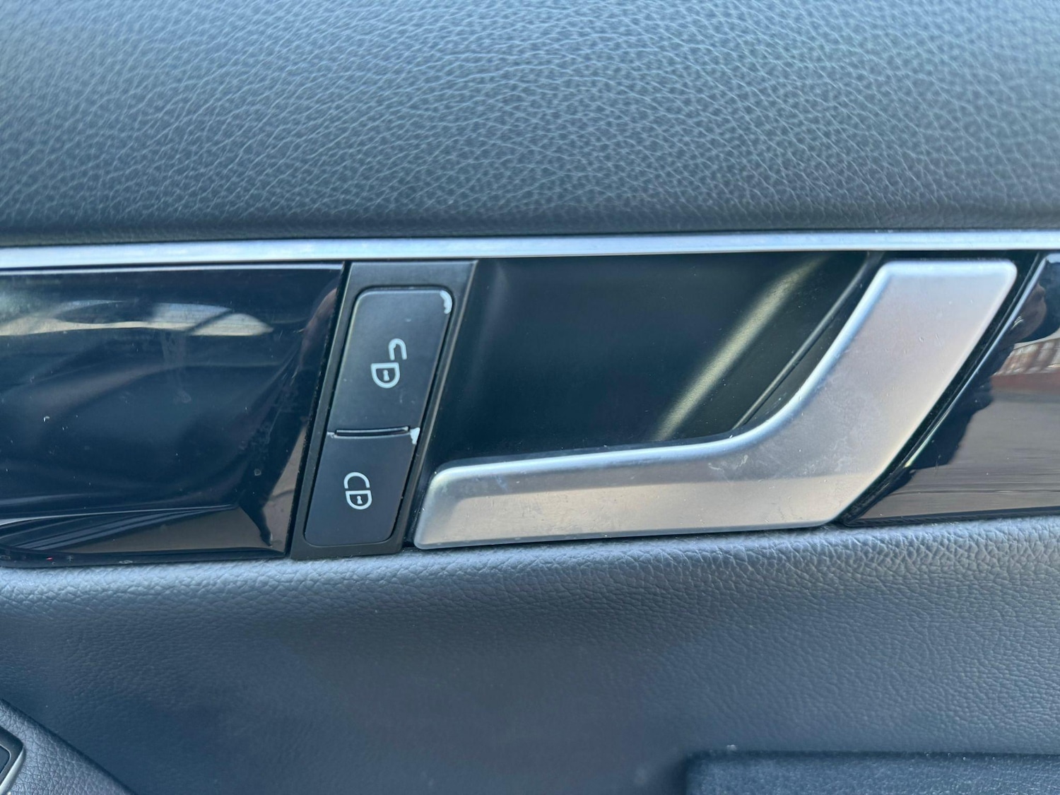 Used Mercedes-Benz C Class 2012 for sale - 76498436: Photo 18