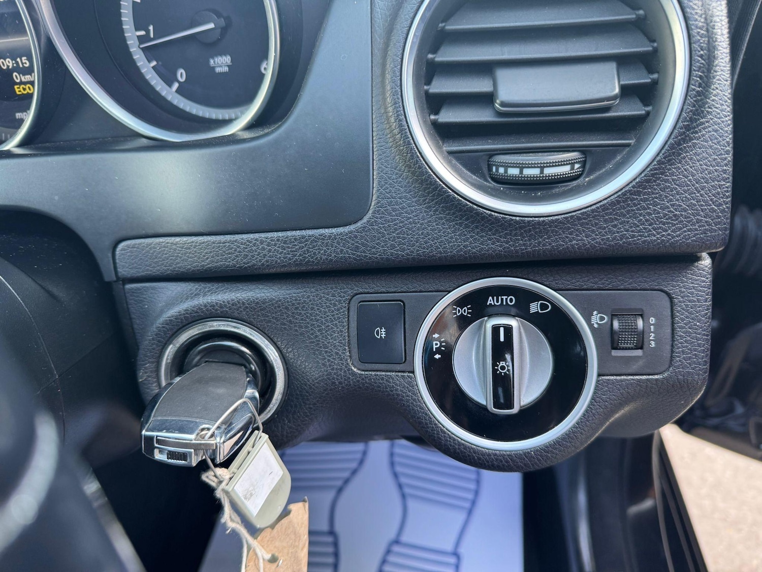 Used Mercedes-Benz C Class 2012 for sale - 76498436: Photo 20