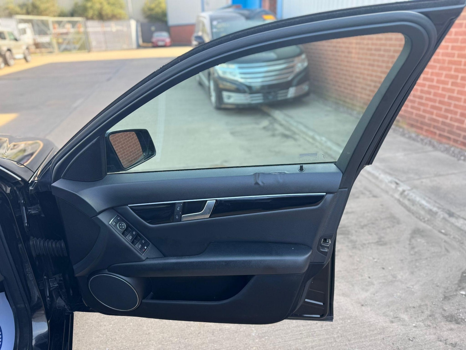 Used Mercedes-Benz C Class 2012 for sale - 76498436: Photo 24