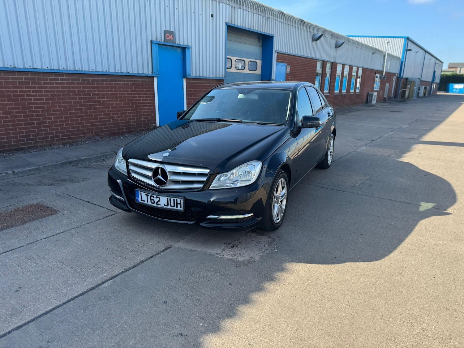 Used Mercedes-Benz C Class 2012 for sale - 76498436: Photo 5