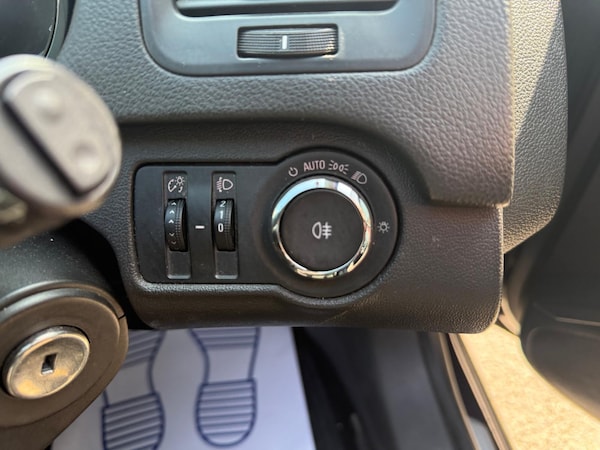 Used Vauxhall Insignia 2012 for sale - 74373033: Photo 17