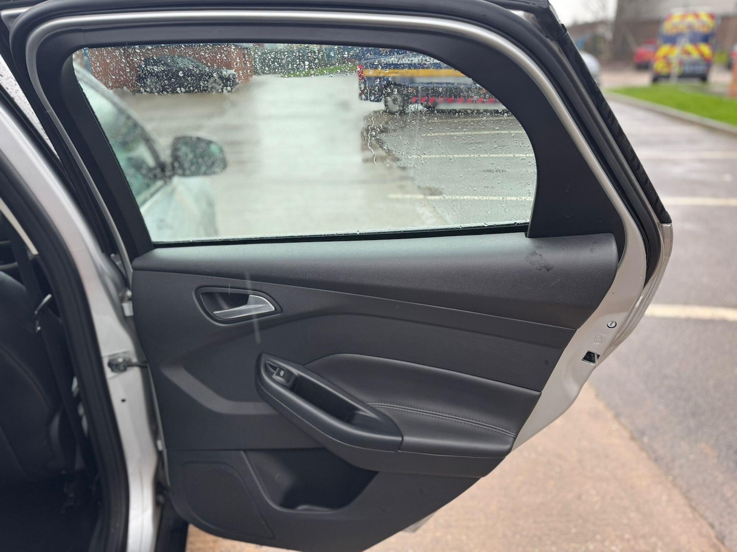 Used Ford Focus 2011 for sale - 77537838: Photo 20