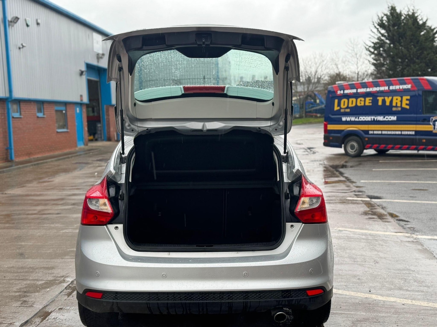 Used Ford Focus 2011 for sale - 77537838: Photo 25