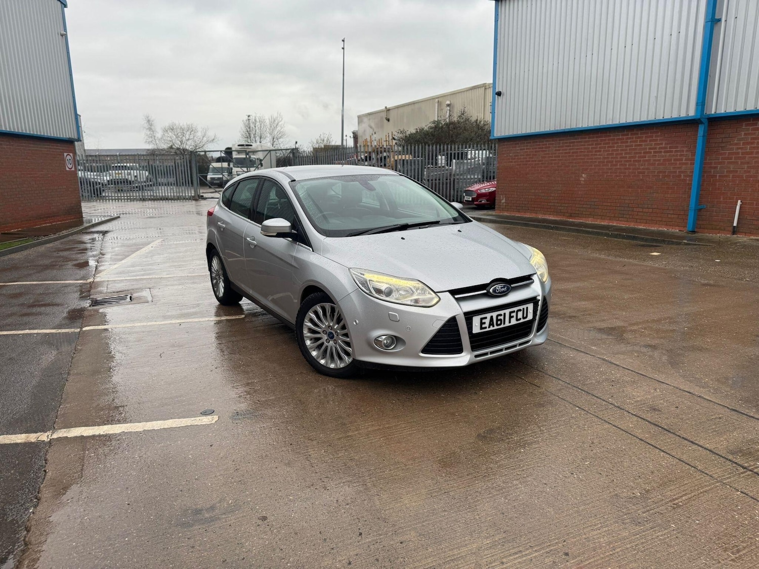 Used Ford Focus 2011 for sale - 77537838: Photo 5