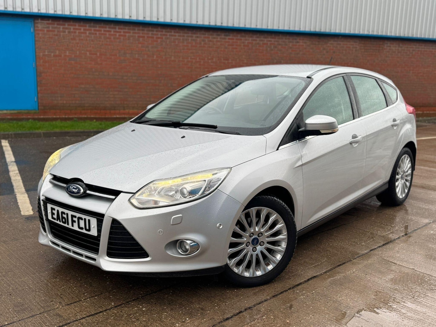Used Ford Focus 2011 for sale - 77537838: Photo 6