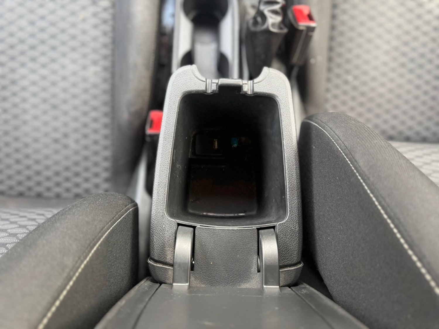 Used Vauxhall Astra 2017 for sale - 76607937: Photo 16