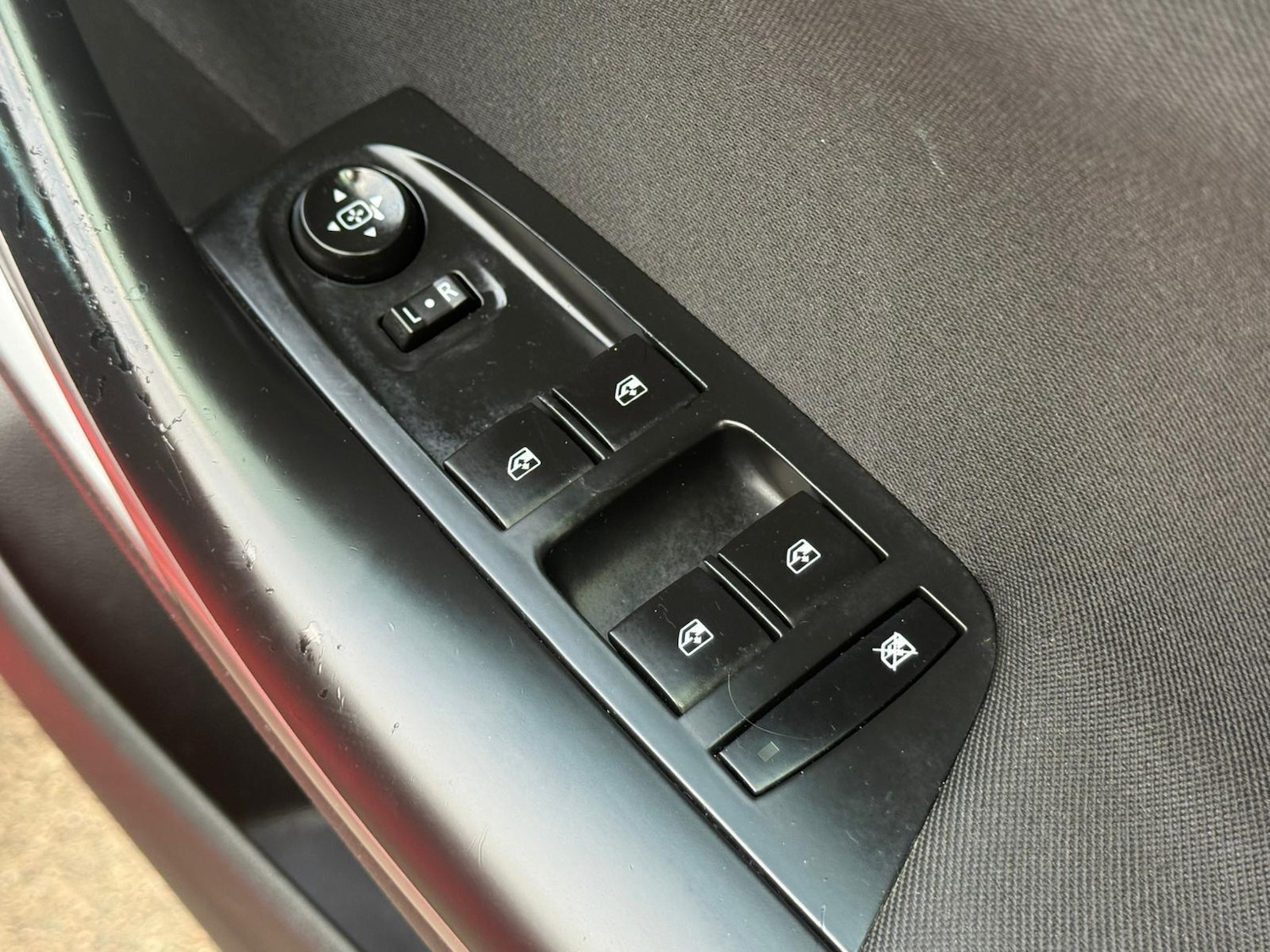 Used Vauxhall Astra 2017 for sale - 76607937: Photo 17