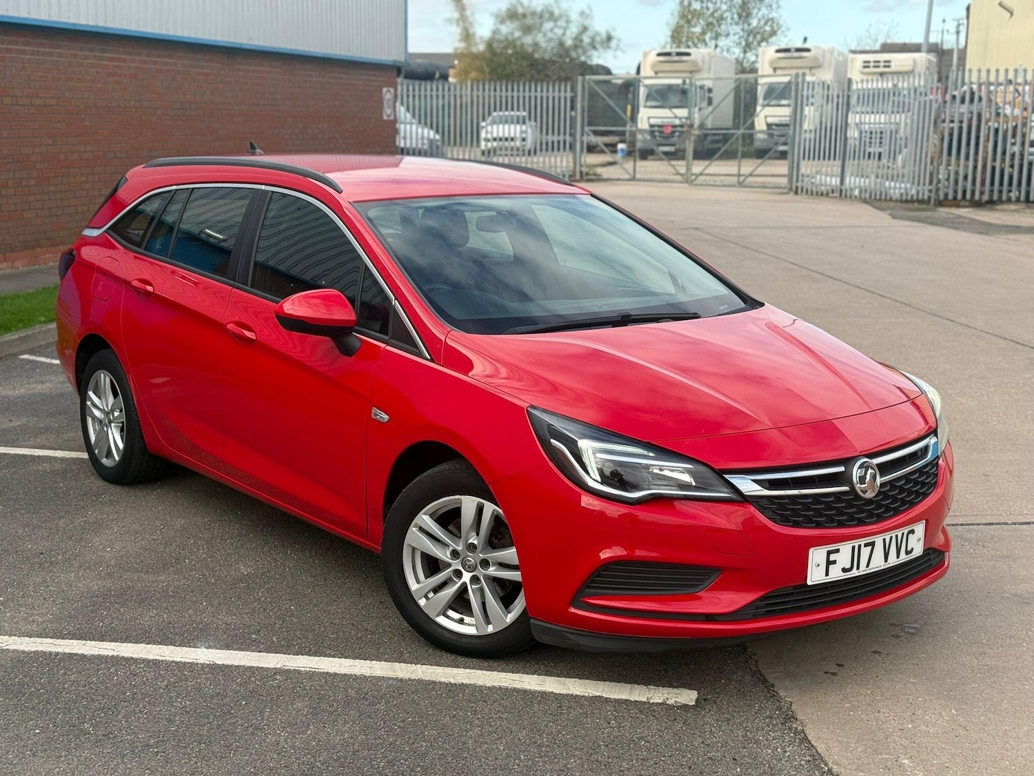 Used Vauxhall Astra 2017 for sale - 76607937: Photo 7