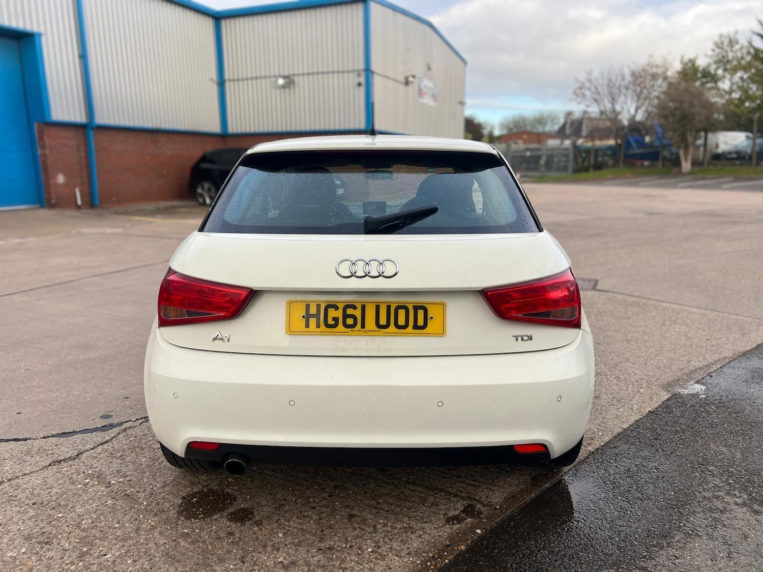 Used Audi A1 2012 for sale - 76388419: Photo 2