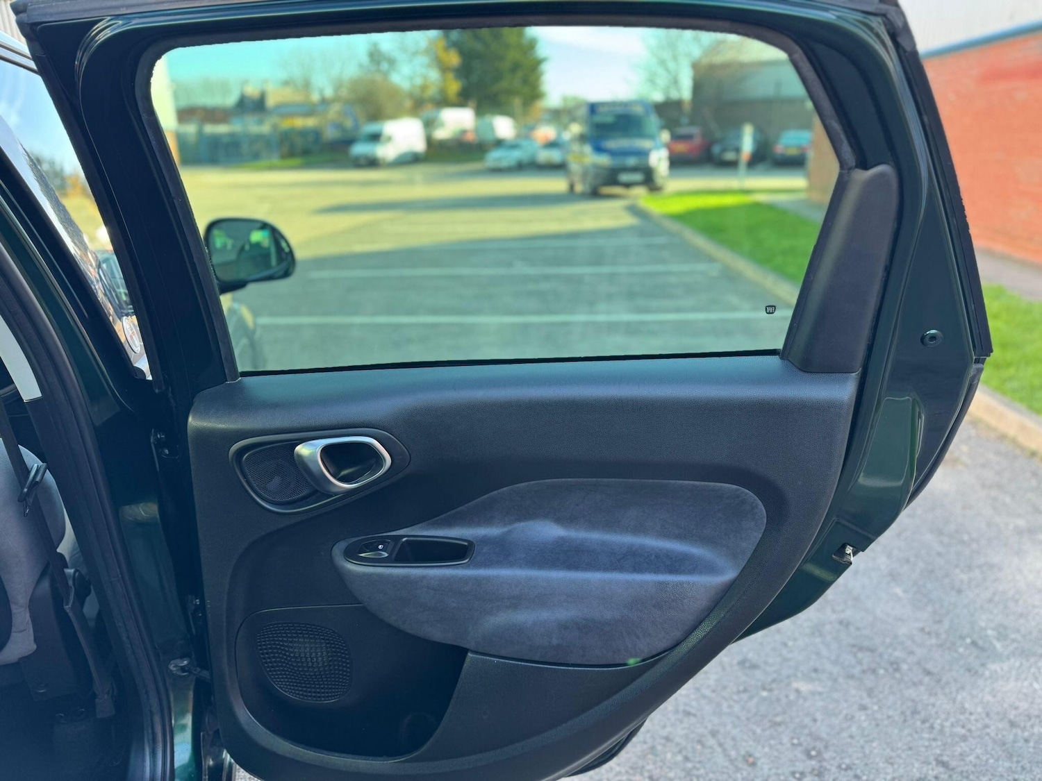 Used Fiat 500L 2013 for sale - 76656958: Photo 17