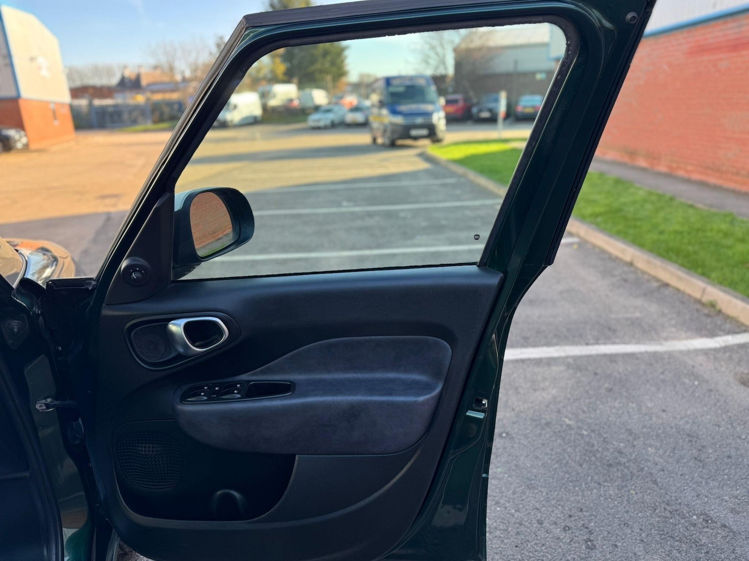 Used Fiat 500L 2013 for sale - 76656958: Photo 18