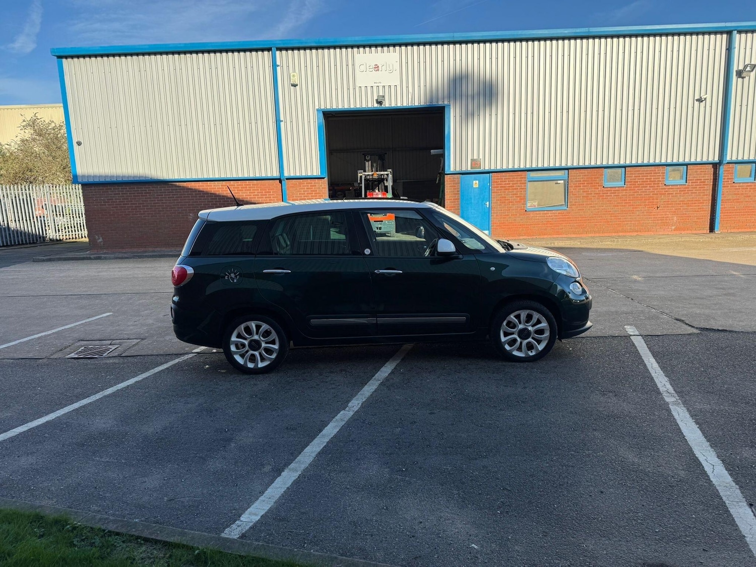 Used Fiat 500L 2013 for sale - 76656958: Photo 4