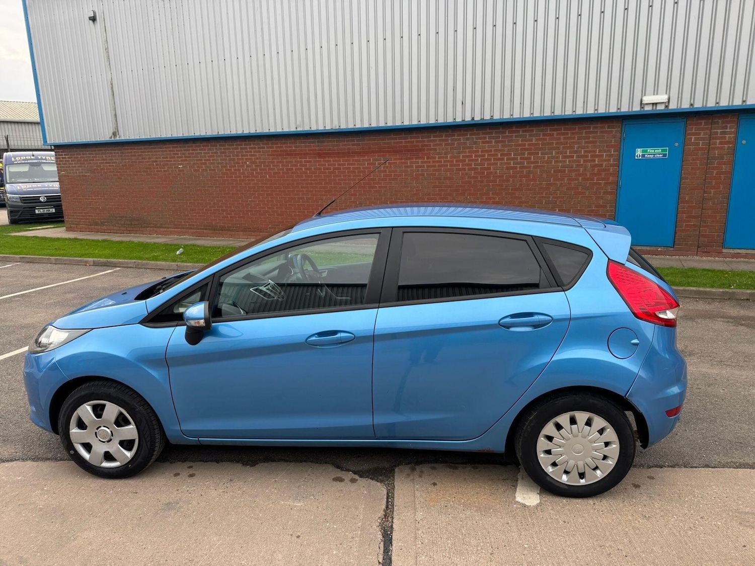 Used Ford Fiesta 2012 for sale - 76499557: Photo 3