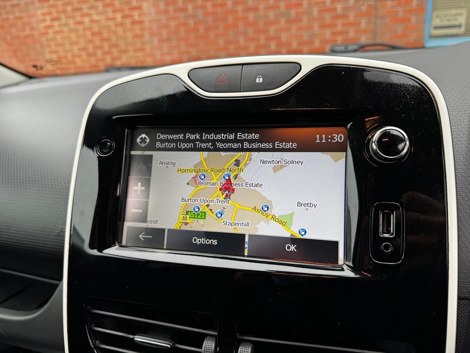 Used Renault Clio 2015 for sale - 77783965: Photo 17